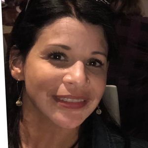 Meet your Posher, Odalis